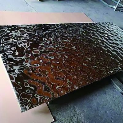ASTM Standard 300 Series 8K Χρυσό καθρέφτη σφυρί κυματοειδές φύλλο από ανοξείδωτο χάλυβα για διάφορες βιομηχανίες
