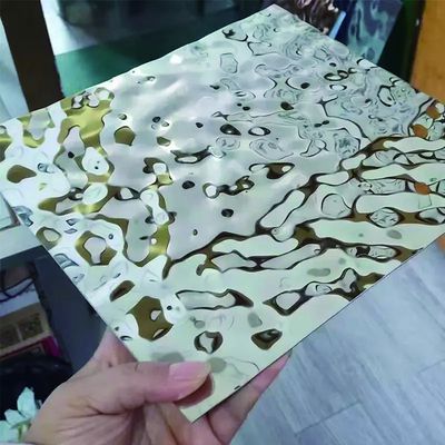 ASTM Standard Ζεστό τυλιγμένο 1mm-5mm κυματοειδής πλάκα από ανοξείδωτο χάλυβα σε νερό κυματισμένο μοτίβο Πολυχρωματιστά φύλλα από ανοξείδωτο χάλυβα