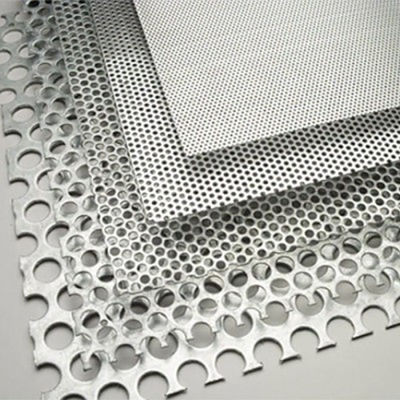 Ανώτατη μηχανική ικανότητα 0,5 mm 0,65 mm 0,8 mm 2,5 mm 304 από ανοξείδωτο χάλυβα Έξαγωνη στρογγυλή διάτρηση διάτρητου φύλλου για επίπεδο φύλλο